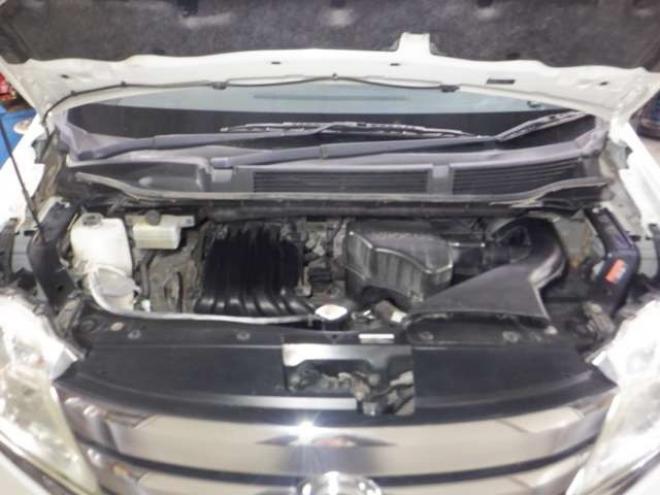 セレナ2.0 ハイウェイスター 4WD　ナビ・TV・Bカメラ・B/T・両側電動・インテリキー・プッシュスタート・アイドリングストップ・クルコン・HID・ETC・フォグランプ・純正AW・寒冷地仕様・純正エンスタ・リア席サンシェード 2000