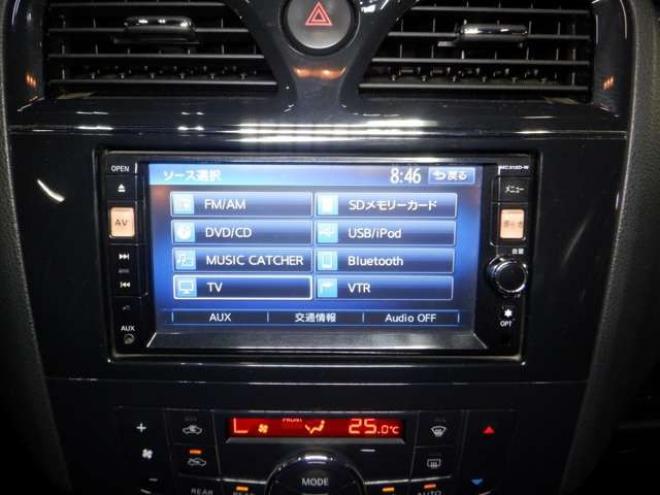 セレナ2.0 ハイウェイスター 4WD　ナビ・TV・Bカメラ・B/T・両側電動・インテリキー・プッシュスタート・アイドリングストップ・クルコン・HID・ETC・フォグランプ・純正AW・寒冷地仕様・純正エンスタ・リア席サンシェード 2000