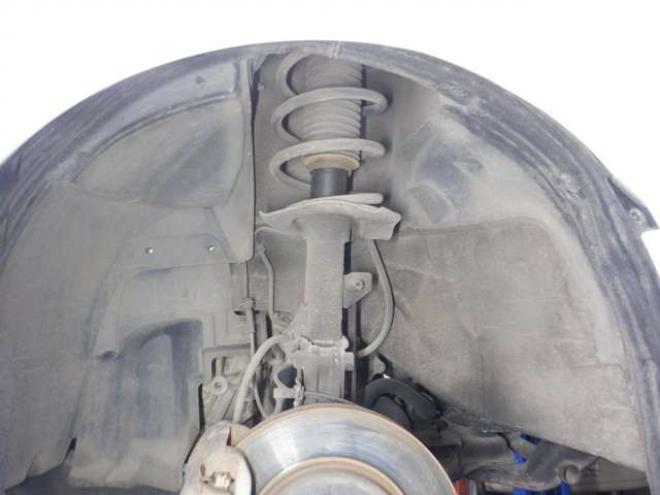 セレナ2.0 ハイウェイスター 4WD　ナビ・TV・Bカメラ・B/T・両側電動・インテリキー・プッシュスタート・アイドリングストップ・クルコン・HID・ETC・フォグランプ・純正AW・寒冷地仕様・純正エンスタ・リア席サンシェード 2000