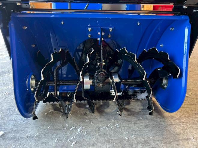 除雪機お手頃現状販売！ヤマハ　YSF860！静音モデル！ブレード付き！