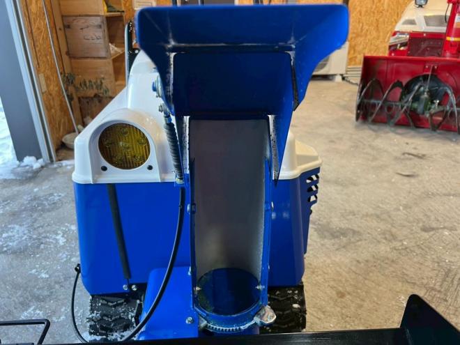 除雪機お手頃現状販売！ヤマハ　YSF860！静音モデル！ブレード付き！