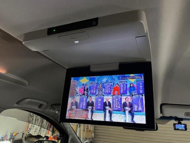 ヴェルファイア２．４Ｚ　ゴールデンアイズ　後期型　ワンオーナー　寒冷地仕様　禁煙車　両側パワースライドドア　パワーバックドア　純正ＨＤＤナビ　地デジ　ＤＶＤ再生　Ｂｌｕｅｔｏｏｔｈ　純正リアフリップダウンモニター　エンジンスターター　ＥＴＣ 4WD 2400 5Dr