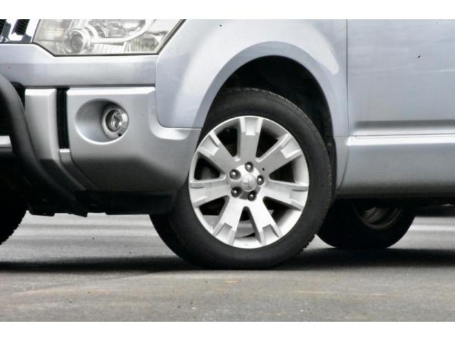 デリカD:5　4WD　Gナビ　本州仕入　ロックフォードサウンド　新品フロントガード　夏冬タイヤ付き