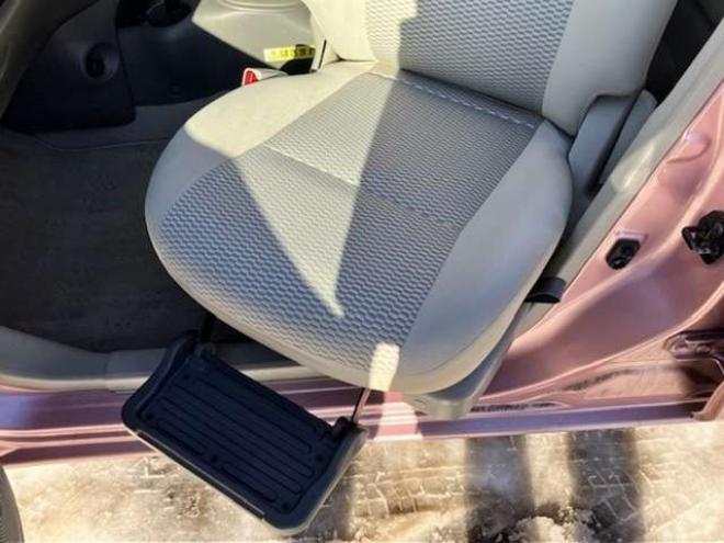 マーチ1.2 X FOUR Vセレクション アンシャンテ 助手席回転シート 4WD　 1200