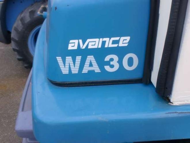 ホイールローダコマツ　WA30-5　コンマ3バケツ　冬仕様　ヒーター　塗装済み 2WD 1500