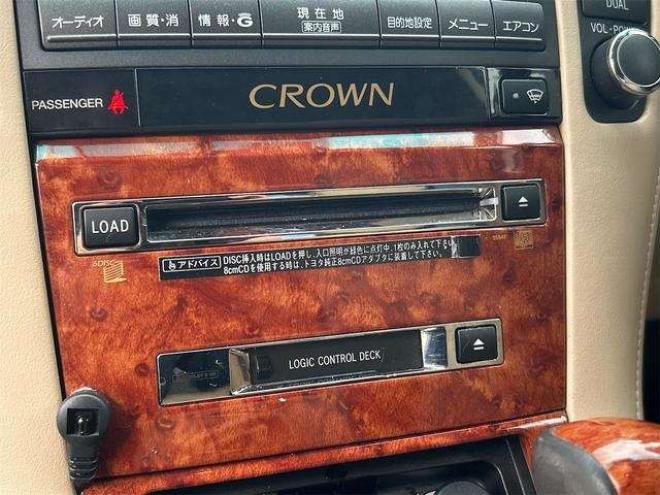 クラウンロイヤル 3.0 ロイヤルサルーン i-Four 4WD　ドライブレコーダー　オートクルーズコントロール　バックカメラ　ナビ　エアロ　HID　スマートキー　電動格納ミラー　盗難防止システム　衝突安全ボディ 3000