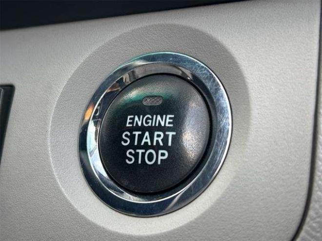 クラウンロイヤル 2.5 ロイヤルサルーン i-Four 4WD　ドライブレコーダー　クリアランスソナー　オートクルーズコントロール　バックカメラ　ナビ　TV　アルミホイール　オートライト　HID　スマートキー　盗難防止システム DVD再生 2500