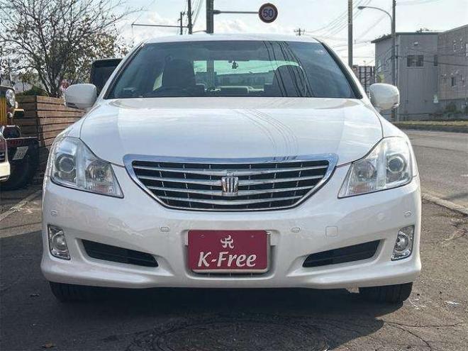 クラウンロイヤル 2.5 ロイヤルサルーン i-Four 4WD　ドライブレコーダー　クリアランスソナー　オートクルーズコントロール　バックカメラ　ナビ　TV　アルミホイール　オートライト　HID　スマートキー　盗難防止システム DVD再生 2500