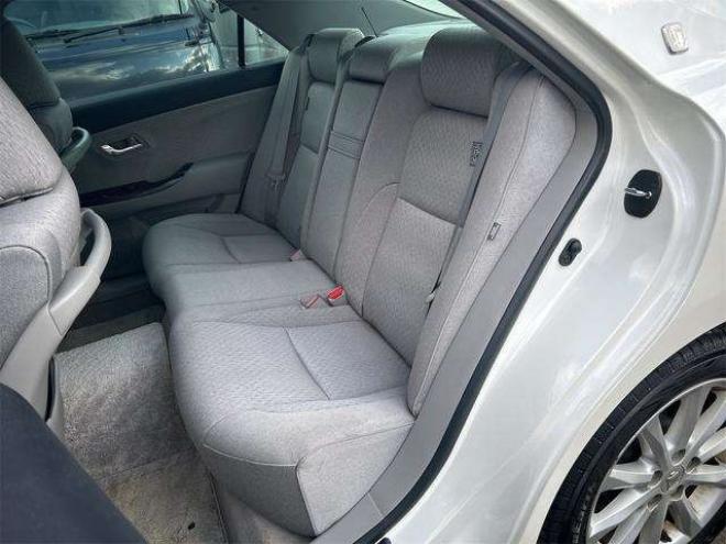 クラウンロイヤル 2.5 ロイヤルサルーン i-Four 4WD　ドライブレコーダー　クリアランスソナー　オートクルーズコントロール　バックカメラ　ナビ　TV　アルミホイール　オートライト　HID　スマートキー　盗難防止システム DVD再生 2500