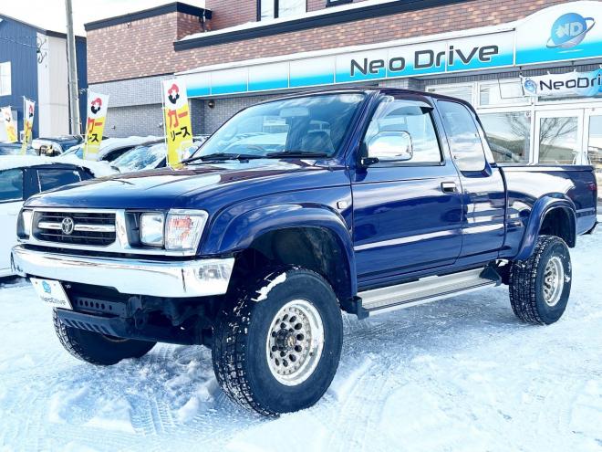 ハイラックススポーツPU EXTキャブ2.4DTワイドボディ4WD　ローンが不安な方＜優遇ローン＞　ユーザー買取車　ディーゼル車　リフトアップ　LEDライト　LEDテール 4WD 2400 5Dr