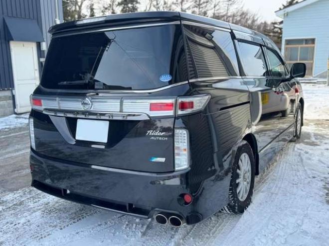 エルグランド3.5 ライダー 4WD　本革シート　サンルーフ　両側Pスライド　パワーバックドア 3500