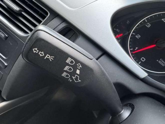 アウディA4 2.0 TFSI クワトロ 4WD　ワンオーナー車　ナビ　TV 正規輸入車 2000