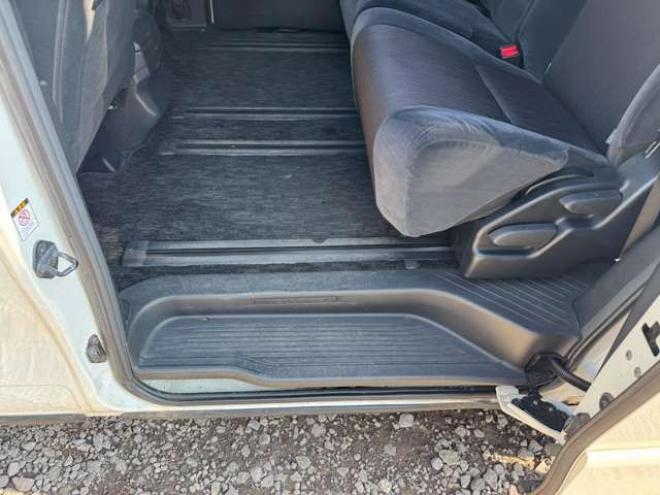 ヴェルファイア2.4 Z 4WD　両側Pスライド　フリップダウン 2400