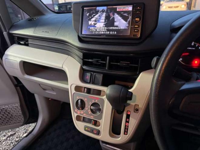 ムーヴL 4WD　ナビ　TV　12ヵ月点検済　下廻り防錆塗装済 660