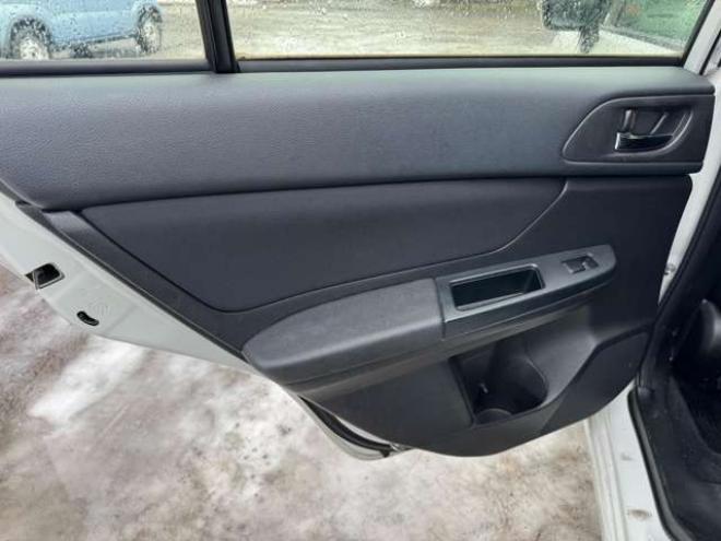 インプレッサスポーツ 2.0 i アイサイト 4WD　ナビ　TV　Bカメラ　Egスターター　夏冬タイヤ 2000