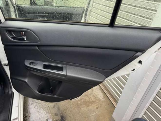 インプレッサスポーツ 2.0 i アイサイト 4WD　ナビ　TV　Bカメラ　Egスターター　夏冬タイヤ 2000