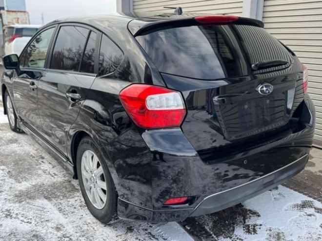 インプレッサスポーツ 2.0 i-S アイサイト 4WD　本革シート　HID　Bluetooth 2000