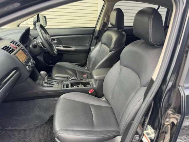 インプレッサスポーツ 2.0 i-S アイサイト 4WD　本革シート　HID　Bluetooth 2000