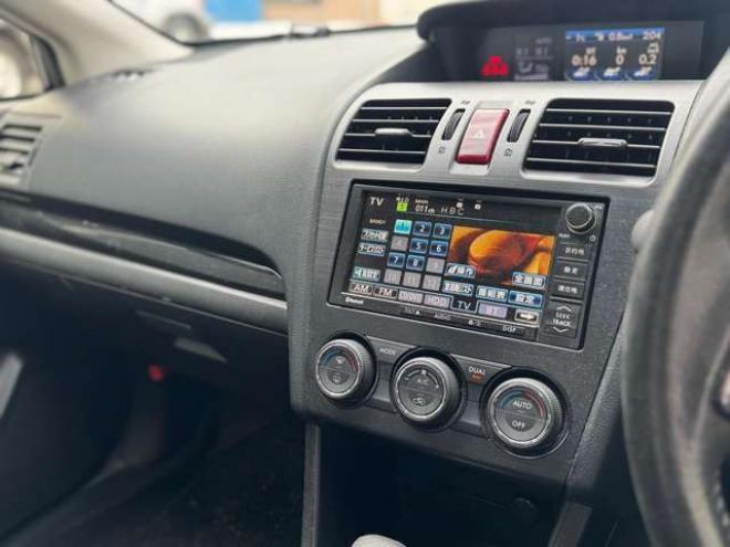 インプレッサスポーツ 2.0 i-S アイサイト 4WD　本革シート　HID　Bluetooth 2000