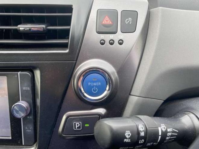 プリウスα1.8 G チューン ブラック　 2WD 1800