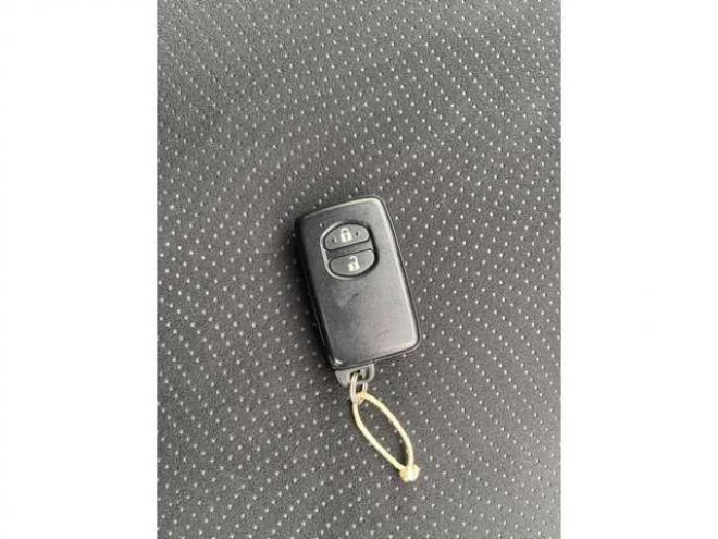 プリウスα1.8 G チューン ブラック　 2WD 1800