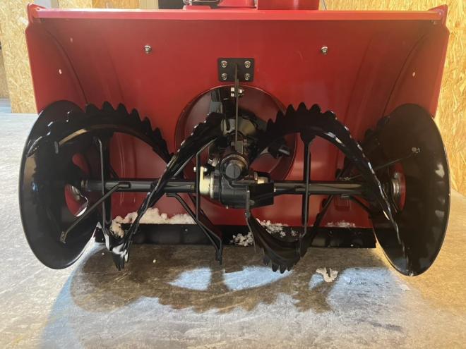 除雪機ホンダ　HSM1380i！ハイブリッド！左右旋回レバー！電動オーガローリング！