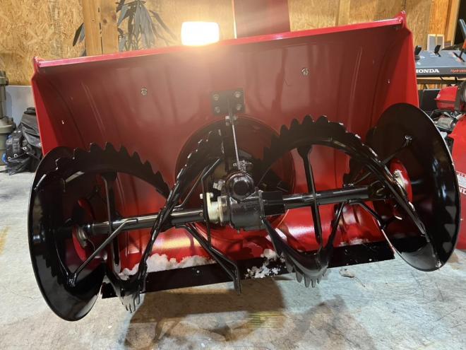 除雪機ホンダ　HSM1380i！ハイブリッド！左右旋回レバー！電動オーガローリング！