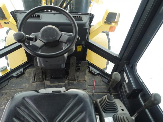 ホイールローダコマツ WA40-6　バケット容量0.5m3　マルチプラウ