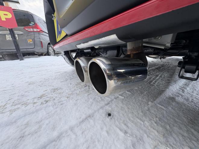 アルトALTO TURBO RS 4WD本州仕入　寒冷地仕様　ブレーキアシスト　TURBO 5AG 純正ワンセグナビ　シートヒーター　HIDヘッド　PUSHスタート　スマートキースペアー有　１５インチアルミ　エンジンオイル交換　スタットレス付　スポーツマフラー付　ETC 4WD 660 ５Dr