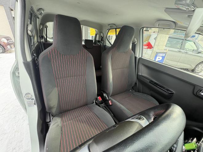 アルトALTO TURBO RS 4WD本州仕入　寒冷地仕様　ブレーキアシスト　TURBO 5AG 純正ワンセグナビ　シートヒーター　HIDヘッド　PUSHスタート　スマートキースペアー有　１５インチアルミ　エンジンオイル交換　スタットレス付　スポーツマフラー付　ETC 4WD 660 ５Dr