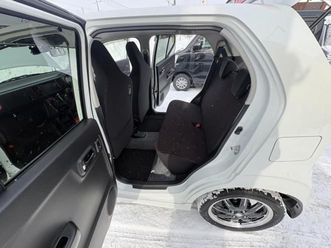 アルトALTO TURBO RS 4WD本州仕入　寒冷地仕様　ブレーキアシスト　TURBO 5AG 純正ワンセグナビ　シートヒーター　HIDヘッド　PUSHスタート　スマートキースペアー有　１５インチアルミ　エンジンオイル交換　スタットレス付　スポーツマフラー付　ETC 4WD 660 ５Dr