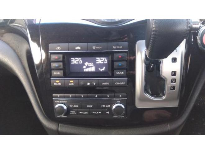 エルグランド250ハイウェイスターS アーバンクロム　4WD 4WD 2500 5Dr