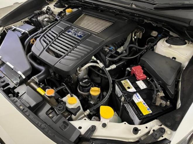 レヴォーグ１．６　ＧＴ－Ｓアイサイト　本州仕入　ワンオーナー　禁煙車　ＳＴｉスポイラー　社外１８インチＡＷ　純正１８ＡＷ＋スタッドレスタイヤ付　純正ナビ　フルセグ地デジ　ＤＶＤ再生　バックカメラ　Ｂｌｕｅｔｏｏｔｈハンズフリー　ＥＴＣ 4WD 1600 5Dr