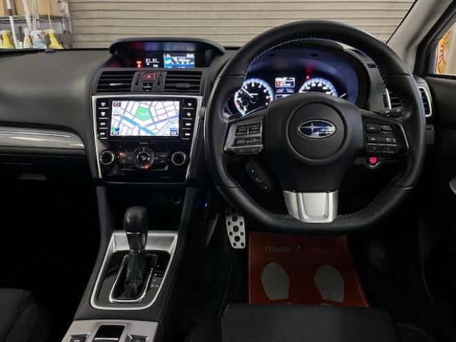 レヴォーグ１．６　ＧＴ－Ｓアイサイト　本州仕入　ワンオーナー　禁煙車　ＳＴｉスポイラー　社外１８インチＡＷ　純正１８ＡＷ＋スタッドレスタイヤ付　純正ナビ　フルセグ地デジ　ＤＶＤ再生　バックカメラ　Ｂｌｕｅｔｏｏｔｈハンズフリー　ＥＴＣ 4WD 1600 5Dr