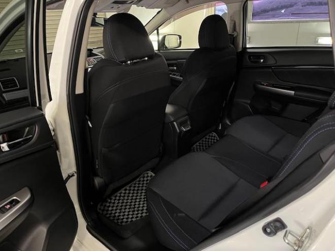 レヴォーグ１．６　ＧＴ－Ｓアイサイト　本州仕入　ワンオーナー　禁煙車　ＳＴｉスポイラー　社外１８インチＡＷ　純正１８ＡＷ＋スタッドレスタイヤ付　純正ナビ　フルセグ地デジ　ＤＶＤ再生　バックカメラ　Ｂｌｕｅｔｏｏｔｈハンズフリー　ＥＴＣ 4WD 1600 5Dr