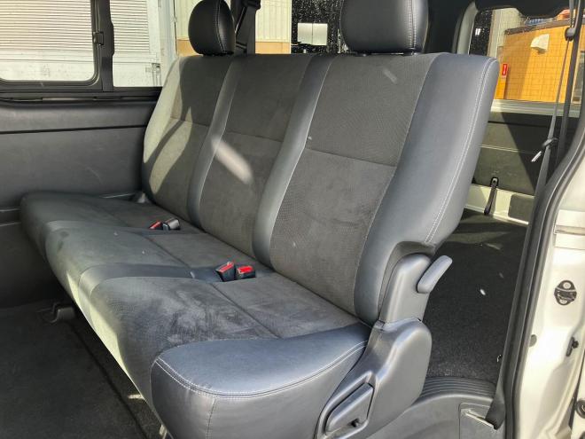 ハイエース中古　スーパーGLダークプライムⅡ　ロングボディ　ディーゼルターボ4WD