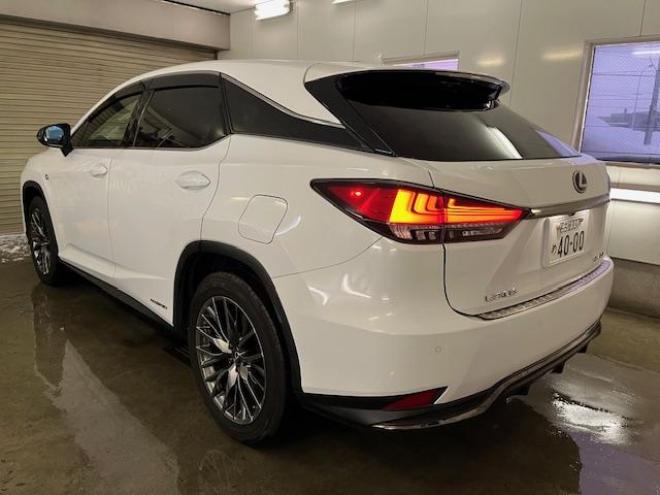 レクサスＲＸ４５０ｈ　Ｆスポーツ　本州仕入　寒冷地仕様　禁煙車　電動サンルーフ　純正２０インチＡＷ　社外１８ＡＷ＋スタッドレスタイヤ付　純正レザーシート　純正ナビ　地デジ　Ｂｌｕｅｔｏｏｔｈ　シートヒーター＆クーラー　前後ドラレコ 4WD 3500 5Dr