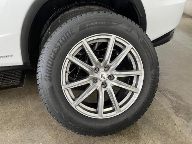 レクサスＲＸ４５０ｈ　Ｆスポーツ　本州仕入　寒冷地仕様　禁煙車　電動サンルーフ　純正２０インチＡＷ　社外１８ＡＷ＋スタッドレスタイヤ付　純正レザーシート　純正ナビ　地デジ　Ｂｌｕｅｔｏｏｔｈ　シートヒーター＆クーラー　前後ドラレコ 4WD 3500 5Dr