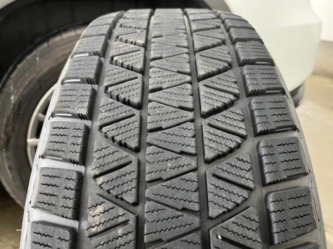 レクサスＲＸ４５０ｈ　Ｆスポーツ　本州仕入　寒冷地仕様　禁煙車　電動サンルーフ　純正２０インチＡＷ　社外１８ＡＷ＋スタッドレスタイヤ付　純正レザーシート　純正ナビ　地デジ　Ｂｌｕｅｔｏｏｔｈ　シートヒーター＆クーラー　前後ドラレコ 4WD 3500 5Dr