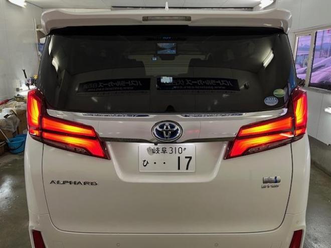 アルファードハイブリッドＳＲ　本州仕入　寒冷地仕様　禁煙車　純正ブラックレザーシート　純正１７インチＡＷ　社外１６ＡＷ＋スタッドレスタイヤ付　純正ナビ　地デジ　Ｂｌｕｅｔｏｏｔｈオーディオ　純正リアフリップダウンモニター　ＥＴＣ 4WD 2500 5Dr