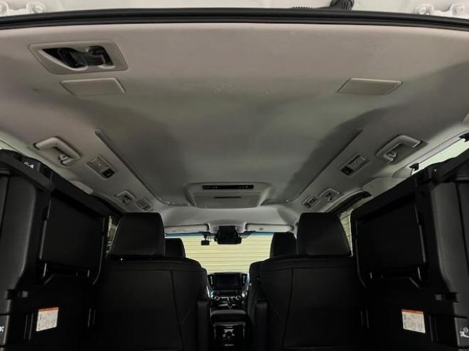 アルファードハイブリッドＳＲ　本州仕入　寒冷地仕様　禁煙車　純正ブラックレザーシート　純正１７インチＡＷ　社外１６ＡＷ＋スタッドレスタイヤ付　純正ナビ　地デジ　Ｂｌｕｅｔｏｏｔｈオーディオ　純正リアフリップダウンモニター　ＥＴＣ 4WD 2500 5Dr