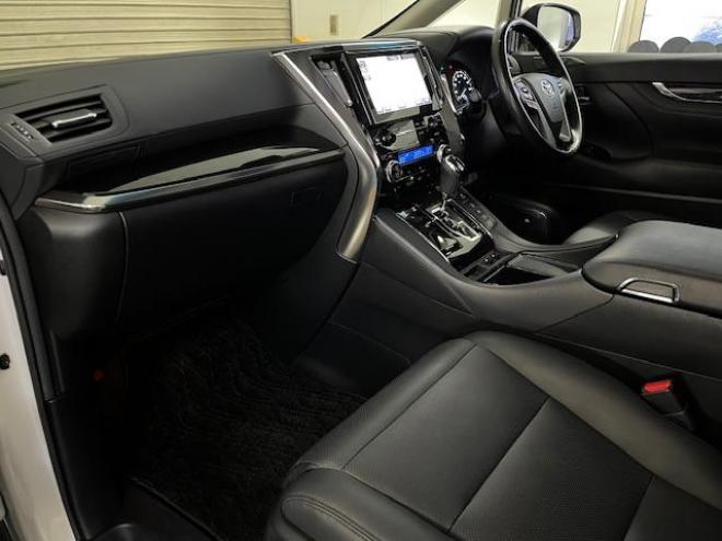 アルファードハイブリッドＳＲ　本州仕入　寒冷地仕様　禁煙車　純正ブラックレザーシート　純正１７インチＡＷ　社外１６ＡＷ＋スタッドレスタイヤ付　純正ナビ　地デジ　Ｂｌｕｅｔｏｏｔｈオーディオ　純正リアフリップダウンモニター　ＥＴＣ 4WD 2500 5Dr