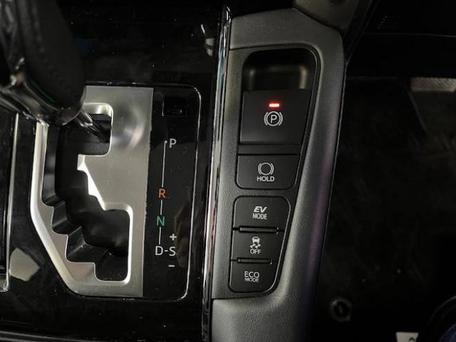 アルファードハイブリッドＳＲ　本州仕入　寒冷地仕様　禁煙車　純正ブラックレザーシート　純正１７インチＡＷ　社外１６ＡＷ＋スタッドレスタイヤ付　純正ナビ　地デジ　Ｂｌｕｅｔｏｏｔｈオーディオ　純正リアフリップダウンモニター　ＥＴＣ 4WD 2500 5Dr