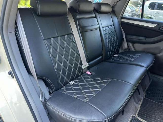 ハイラックスサーフ2.7 SSR-X アメリカンバージョン 4WD　コンビハンドル　社外ナビ　バックカメラ　ETC　社外スターター　社外ヘッドライト　シートカバー　パワーウィンドウ　パワステ　純正アルミ　ABS　キーレス　社外テール　社外グリル 2700