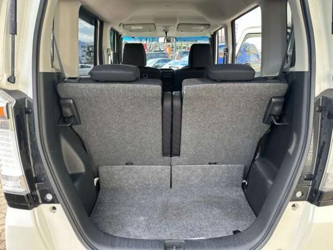 N-BOXカスタムG Lパッケージ 4WD　社外ナビ　左側電動スライドドア　バックカメラ　純正アルミホイール　キーレスエントリー　ABS　パワーウィンドウ　パワステ　盗難防止装置 660