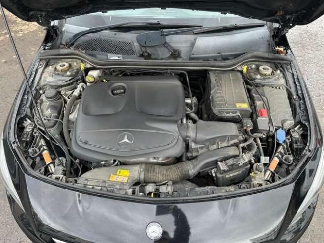 ベンツCLAクラス CLA250 4マチック 4WD　ナビ　TV　バックカメラ　アルミホイール　ディスチャージドランプ　電動シート　パワステ　パワーウィンドウ　キーレス　ETC　シートヒーター　横滑り防止装置　アイドリングストップ　クルーズコントロール 正規輸入車 2000