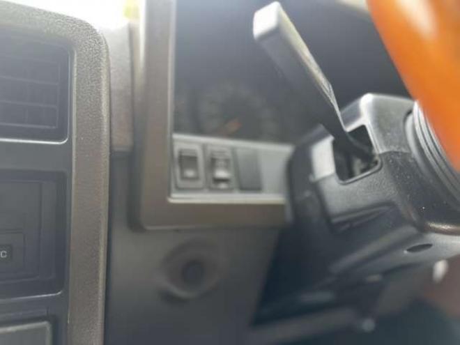 サファリ4.2 エクストラ標準ルーフAD ディーゼル 4WD　リフトアップ　リアヒーター　社外サンルーフ　ドライブレコーダー　ETC　可倒式リアシート　パワステ　社外アルミホイール　社外オーディオ　マッドタイヤ　全塗装済　ターボ 4200