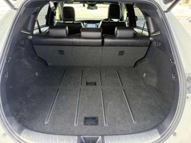 ハリアーハイブリッド2.5ハイブリッドE-Fourプレミアム 4WD ローンが不安な方＜優遇ローン＞  本州仕入　フルエアロ　SDナビTV　バックカメラ　4WD 