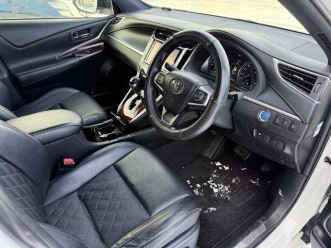 ハリアーハイブリッド2.5ハイブリッドE-Fourプレミアム 4WD ローンが不安な方＜優遇ローン＞  本州仕入　フルエアロ　SDナビTV　バックカメラ　4WD 