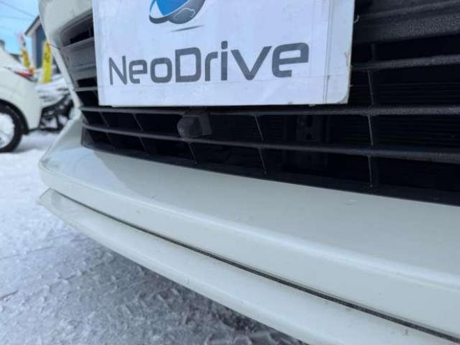 ハリアーハイブリッド2.5ハイブリッドE-Fourプレミアム 4WD ローンが不安な方＜優遇ローン＞  本州仕入　フルエアロ　SDナビTV　バックカメラ　4WD 